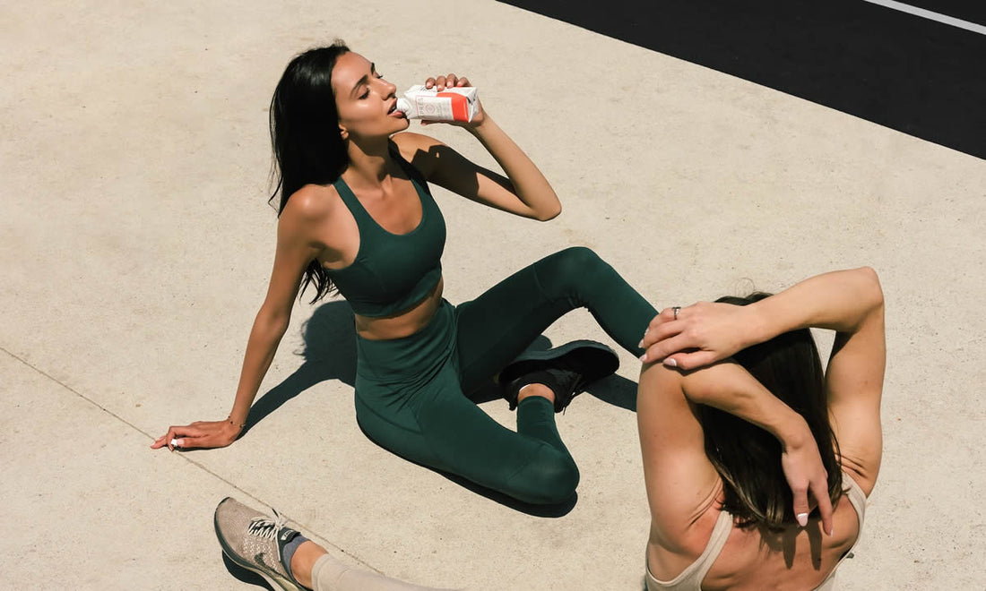 プロテインは粉末と錠剤どっちを選ぶ?違いやメリット・デメリットを知って賢く選ぶ方法